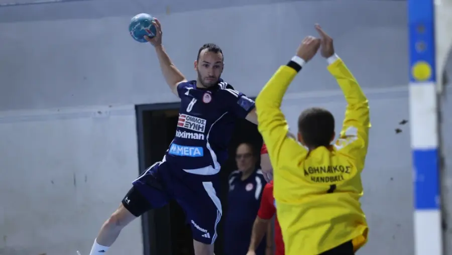 Αθηναϊκός - Ολυμπιακός 23-36: Άνετη πρεμιέρα οι «ερυθρόλευκοι» στη Handball Premier