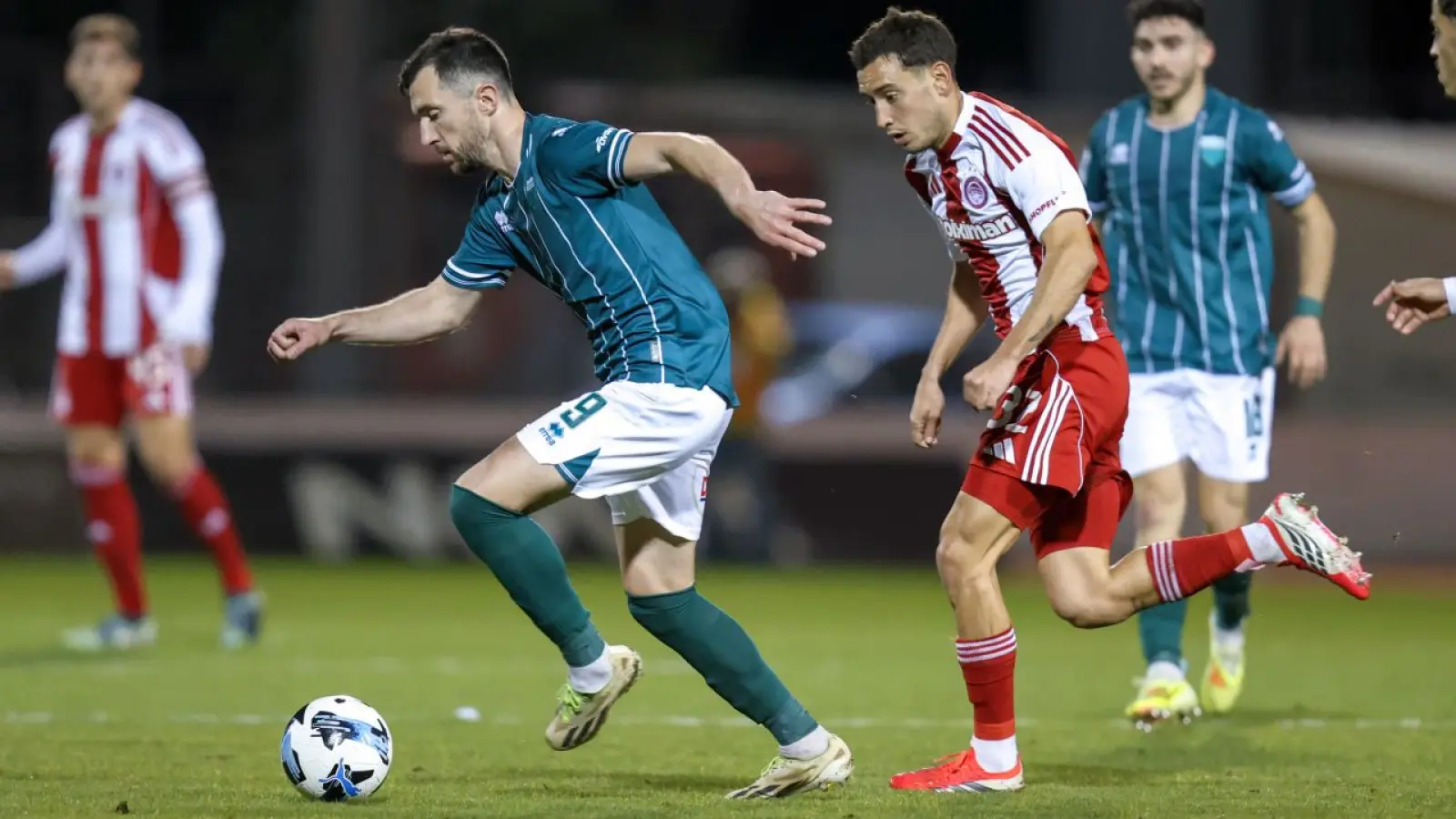 Stoiximan Super League: Τα βλέμματα σε Λιβαδειά και Νεάπολη