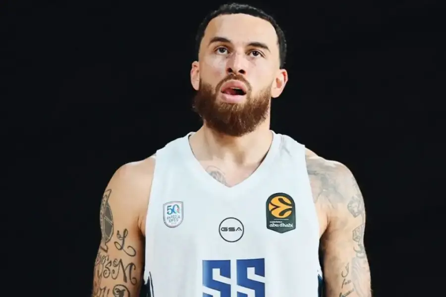 Η Εφές κατέκτησε το Super Cup της VTB League με 27 πόντους του Μάικ Τζέιμς