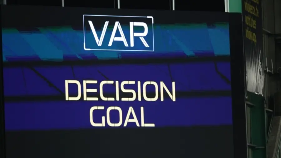 VAR υπό πίεση στη Serie A: Λιγότερες παρεμβάσεις, περισσότερη συζήτηση