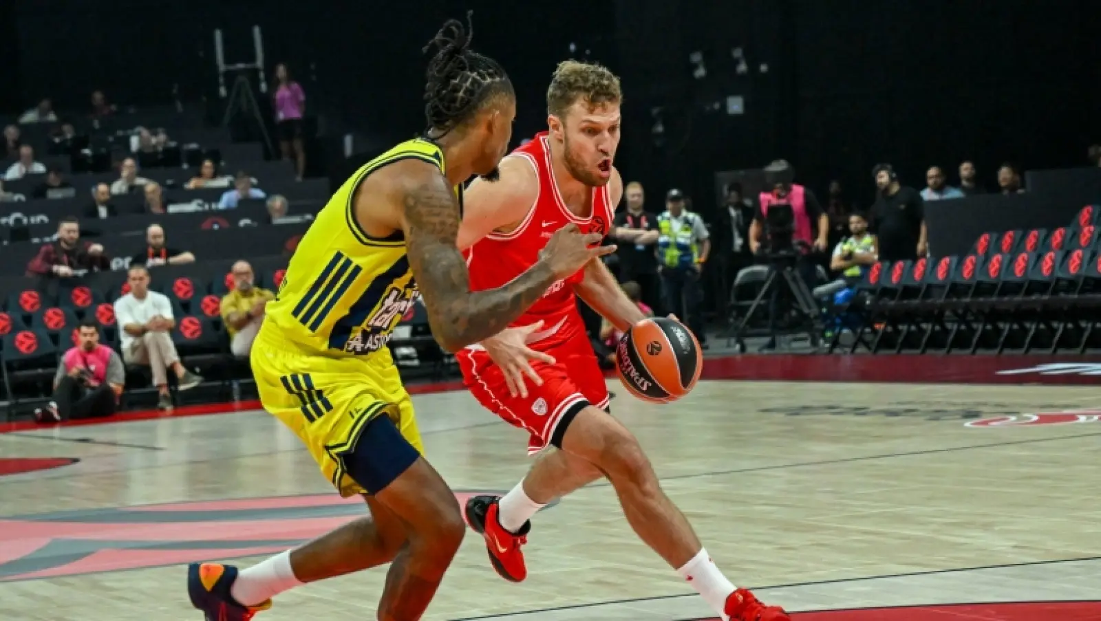 Βεζένκοβ: «Η κατάκτηση της Euroleague ήταν το όνειρό μας, αλλά κάθε χρονιά είναι διαφορετική»