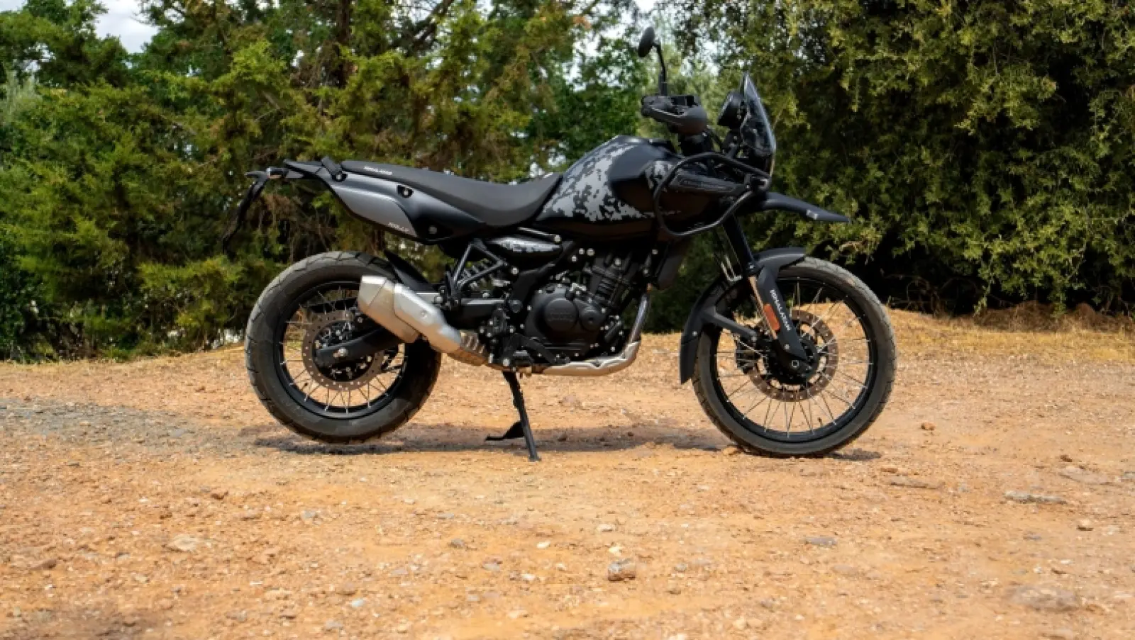 Test ride Royal Enfield Himalayan 450: Μια μοτοσικλέτα για να πας μακριά