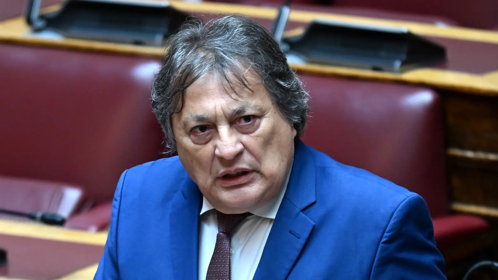 Εντός και Εκτός: Συνεχή τα «φάλτσα» με τις συνεργασίες