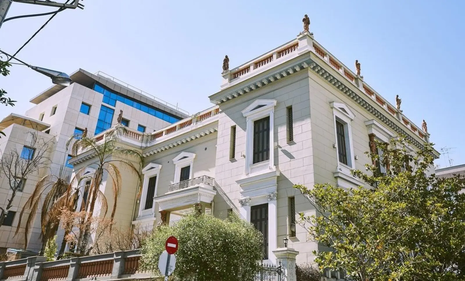 Ο Πειραιάς εξελίσσεται σε νέο πόλο τουρισμού και φιλοξενίας