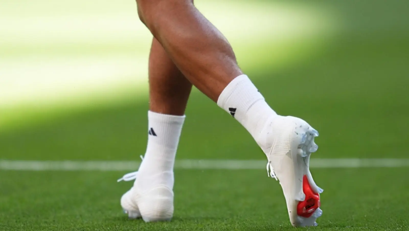Μπαπέ: Έκρυψε το logo της Nike στα παπούτσια του, αλλά η εταιρία τα έβαλε προς πώληση στα 380 ευρώ