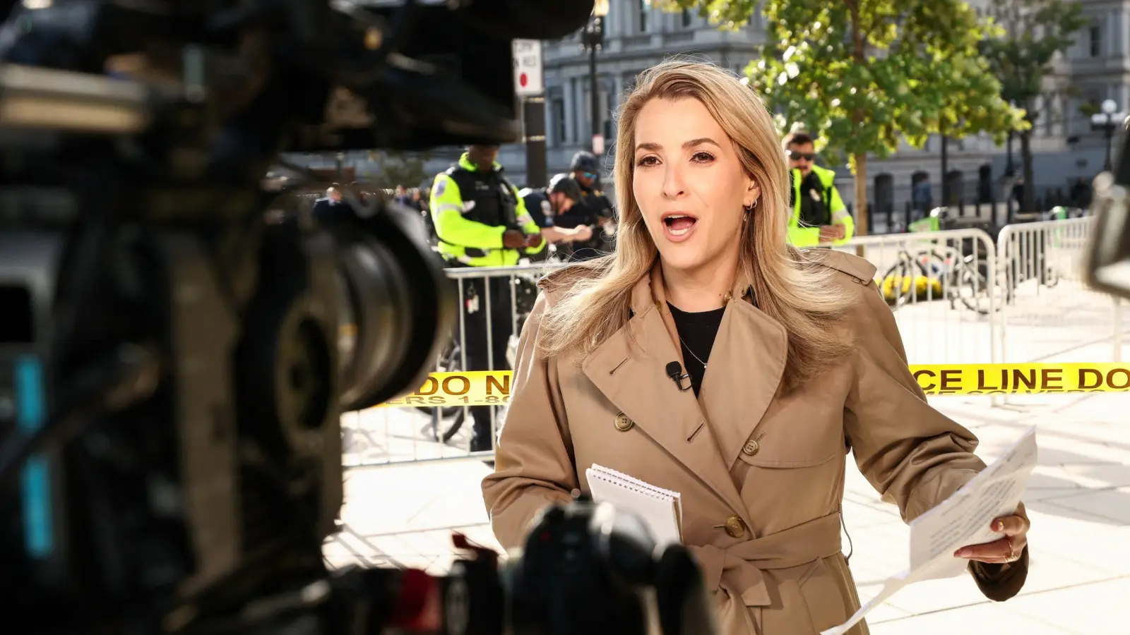 Στα δικαστήρια ξανά CNN, Politico και MS NOW κατά Τραμπ για την πρόσβαση στον Λευκό Οίκο