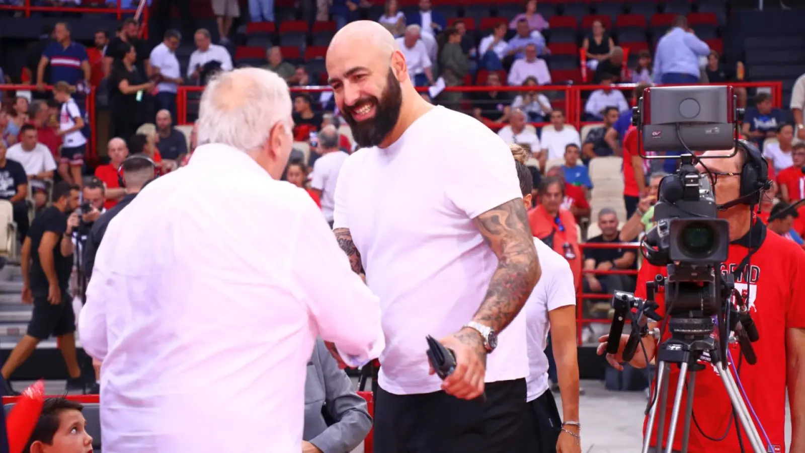 Άντιτς για Ταϊρίκ Τζόουνς: «Θα του έριχνα γροθιά ανάμεσα στα μάτια»