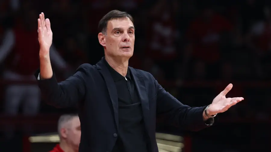 Μπαρτζώκας: «Το πρόγραμμα είναι δύσκολο και πρέπει να είμαστε χαρούμενοι που κερδίζουμε παιχνίδια»