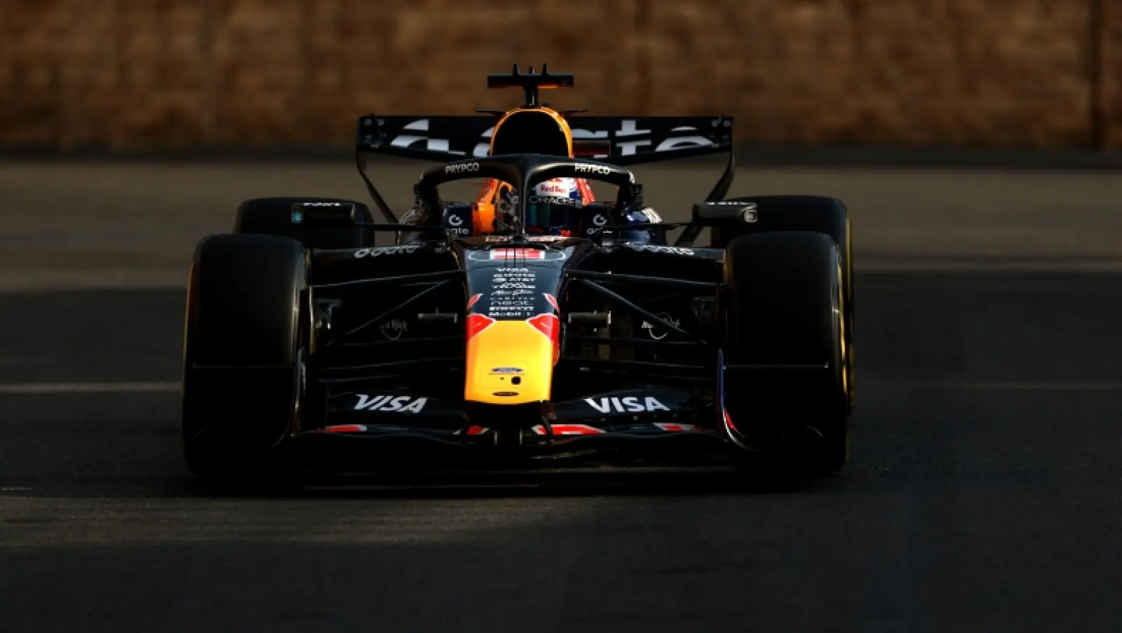 F1, Αζερμπαϊτζάν: Ο Φερστάπεν απάντησε στη Mercedes στο FP3