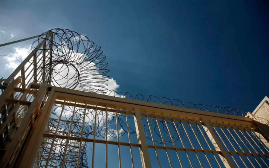 Γαλλία: Η Γενική Επιθεωρήτρια καταγγέλλει το ποσοστό αυτοκτονιών μέσα στις φυλακές