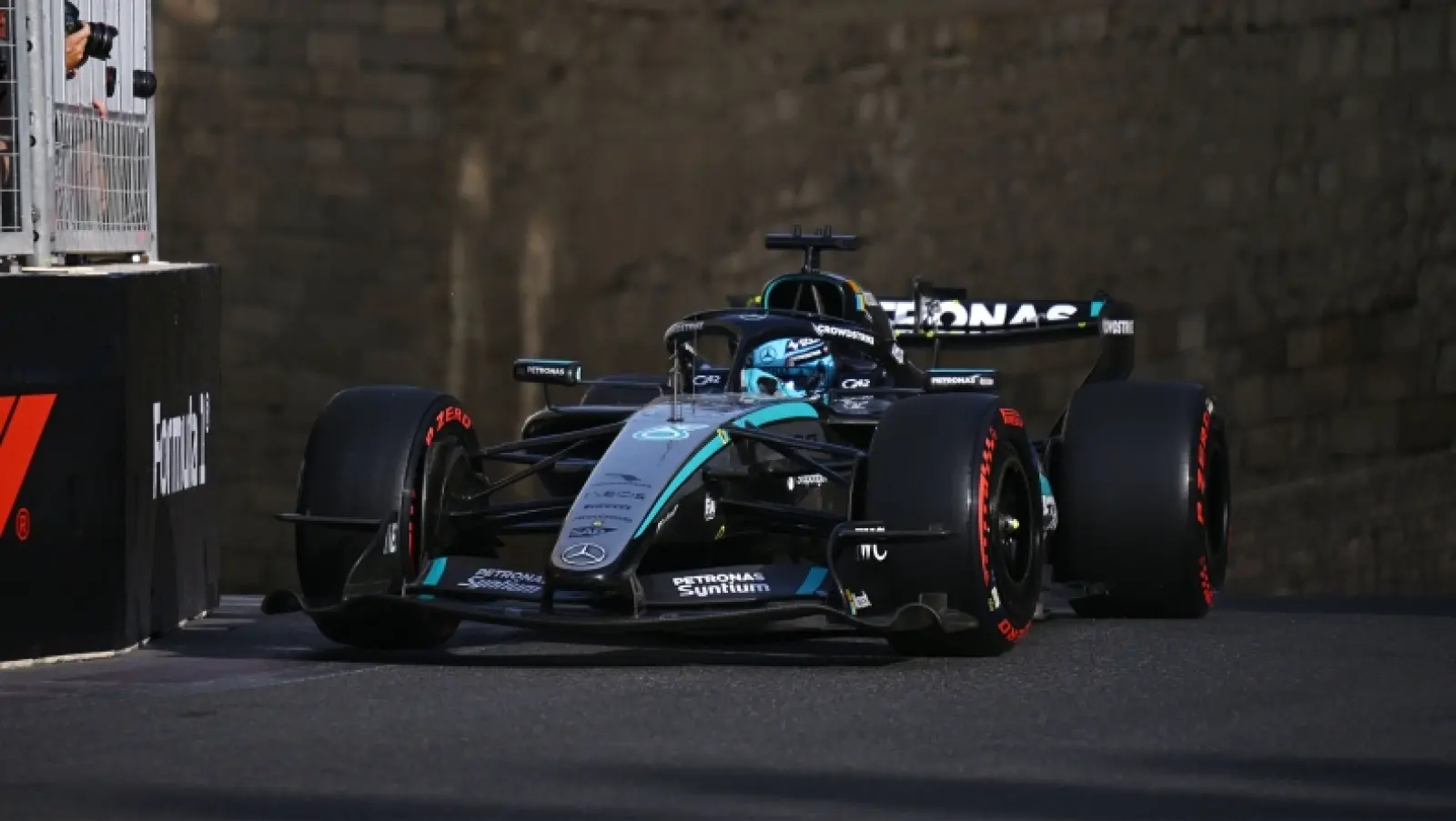 F1: Ο Ράσελ πήρε την pole στο Μπακού με σοκαριστική διαφορά από όλους
