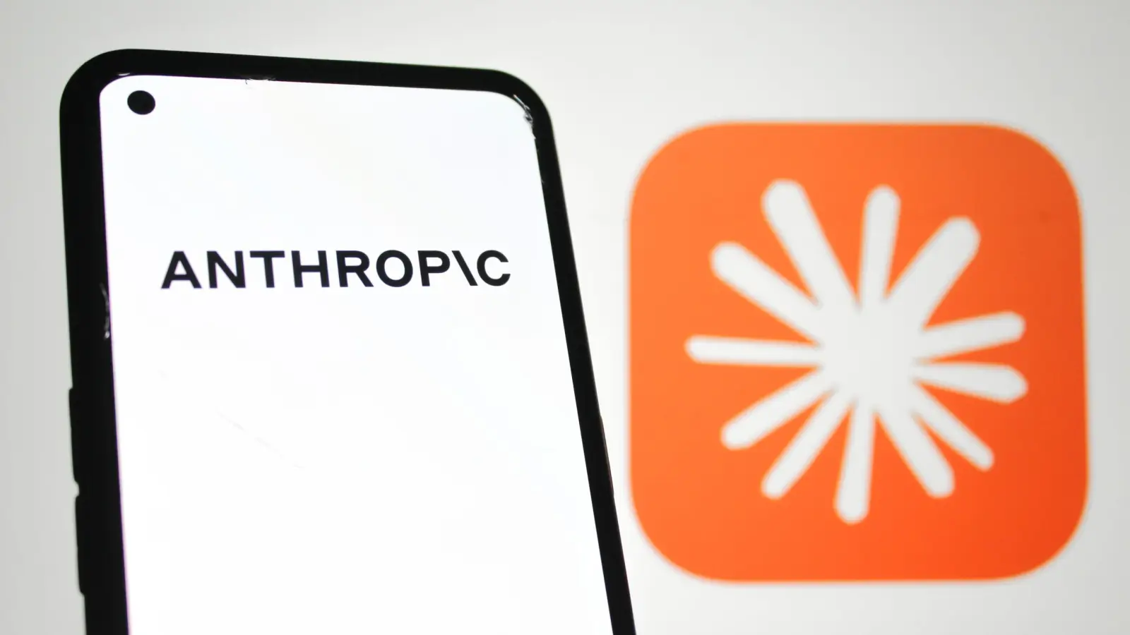 ΗΠΑ: Παραμένει ο αποκλεισμός της Anthropic από το Πεντάγωνο