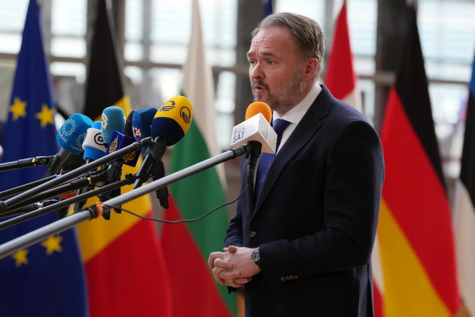 ΕΕ: Ο επίτροπος ενέργειας καλεί τις κυβερνήσεις να εξετάσουν τη λήψη μέτρων για τον περιορισμό της ζήτησης
