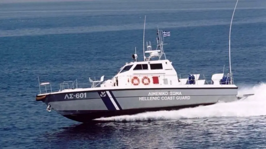 Εντοπίστηκαν 62 μετανάστες σε λέμβο νότια των Καλών Λιμένων Κρήτης