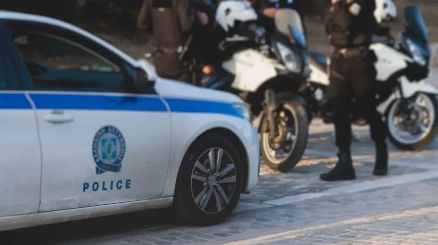 Πυροβολισμοί στον Άγιο Παντελεήμονα: «Γάζωσαν» καφετέρια – Ποια η κατάσταση της 10χρονης που τραυματίστηκε