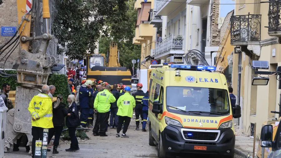 Εντοπίστηκε και δεύτερη σορός στα συντρίμμια του κτηρίου που κατέρρευσε στην Πλάκα