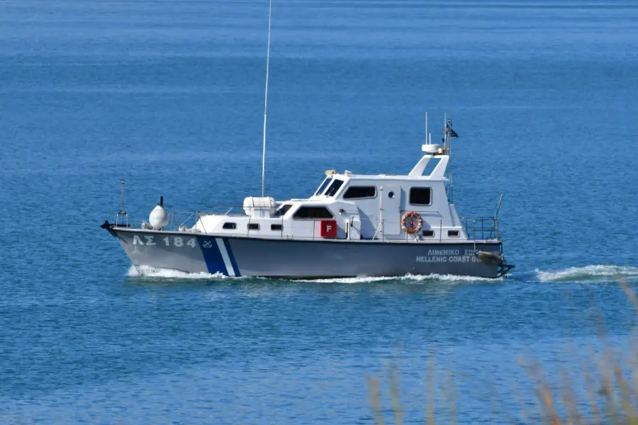 Χανιά: Συναγερμός στο λιμενικό μετά τον εντοπισμό μεταλλικού αντικειμένου στον κόλπο της Σούδας – Σε εξέλιξη οι έρευνες