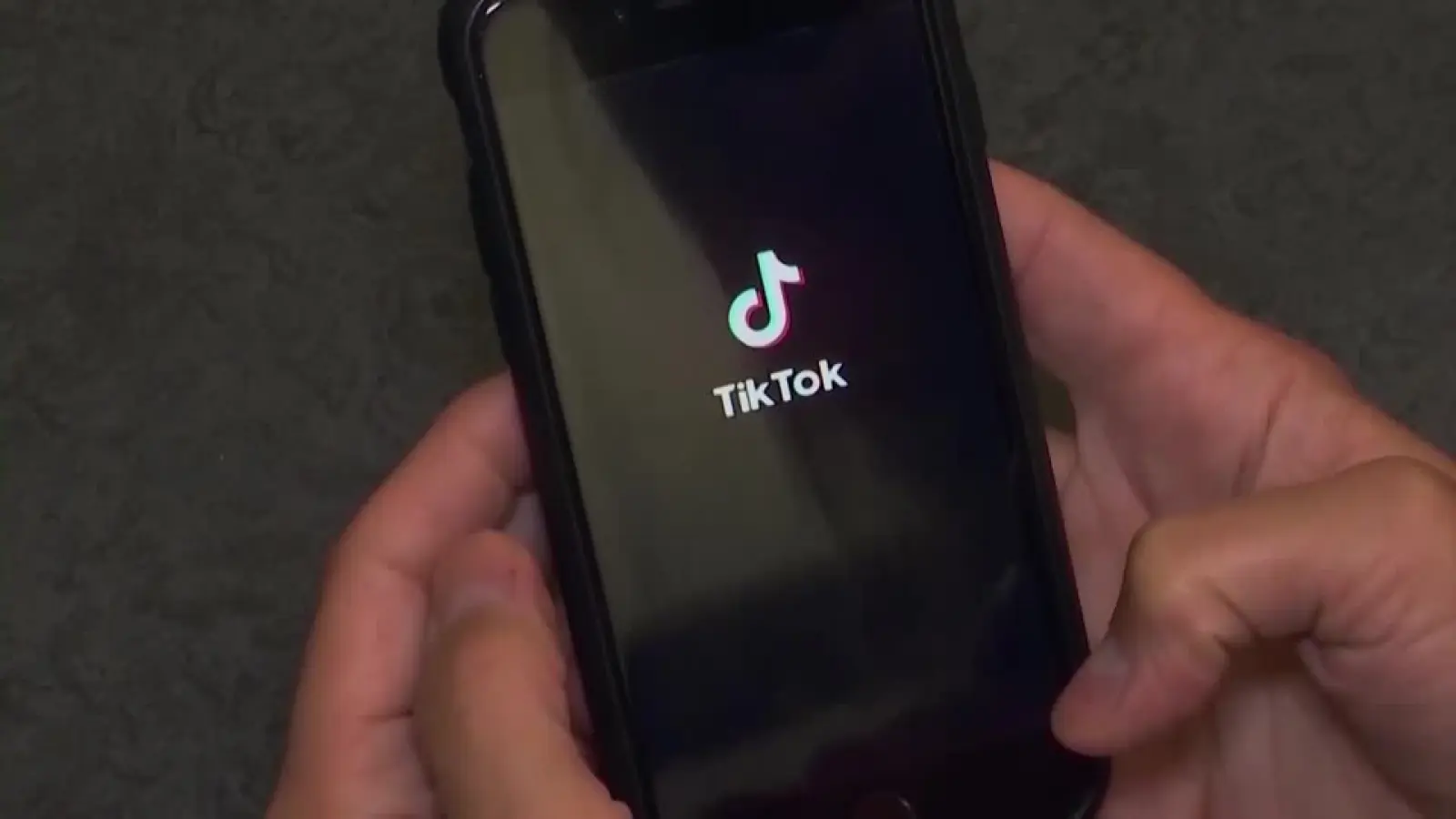 ΗΠΑ – TikTok: Συμβιβασμός με την Αλαμπάμα για τις καταγγελίες περί εθισμού και βλάβης στους εφήβους