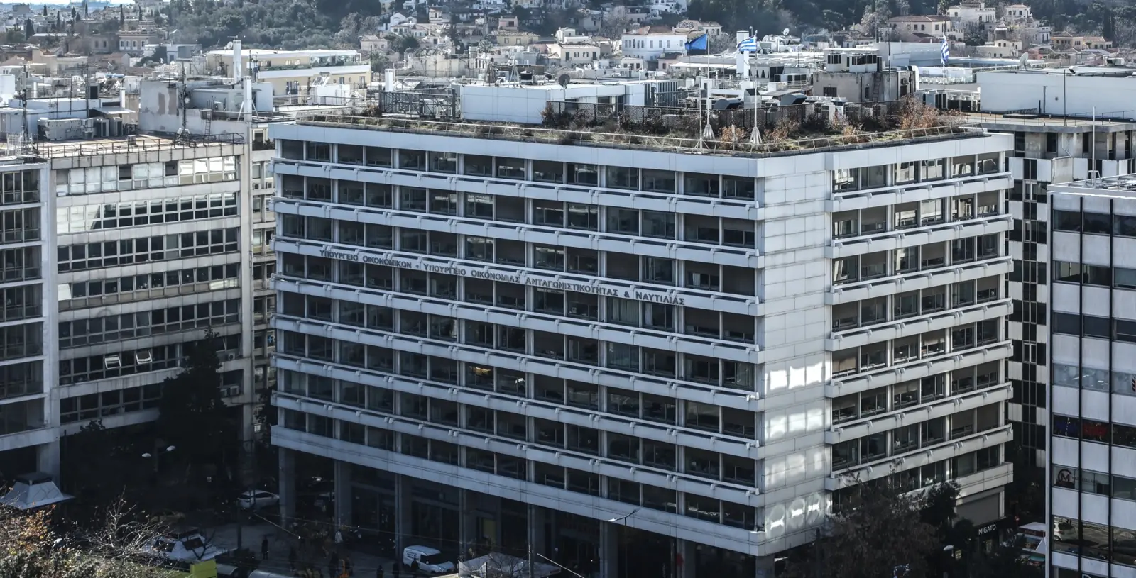 Η ακρίβεια «φουσκώνει» τα έσοδα από ΦΠΑ
