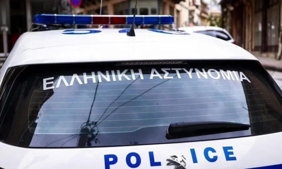 Περαία: 45χρονος συνελήφθη να φέρει εξοπλισμό και σήματα της αστυνομίας