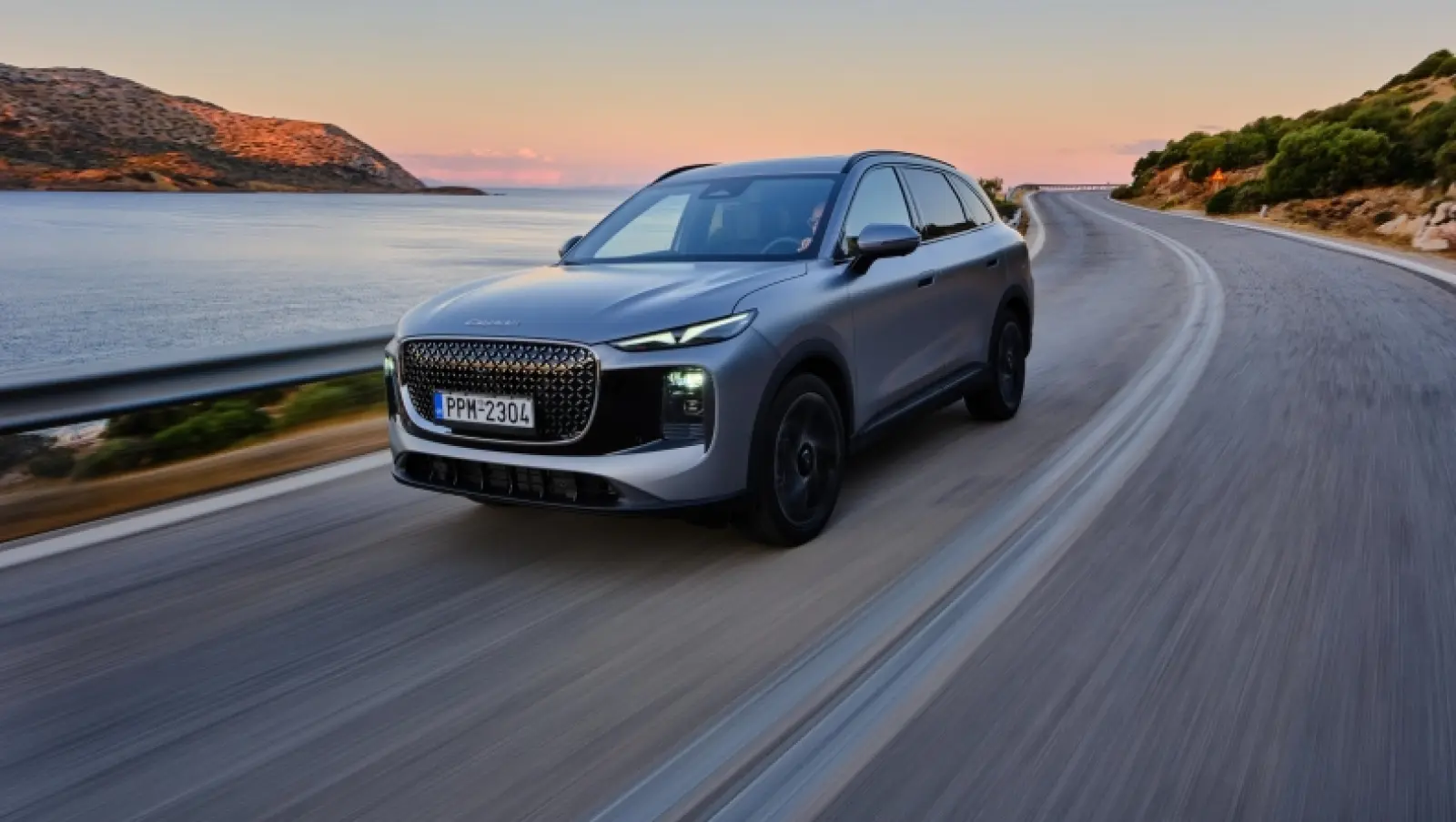 Lepas L8 PHEV: H νέα μάρκα έρχεται στην Ελλάδα με ένα plug-in hybrid D-SUV
