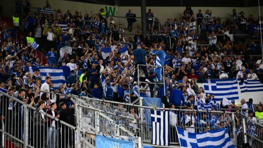 Γερμανία - Ελλάδα: 6.000 Έλληνες οπαδοί, ρίγη συγκίνησης στον Εθνικό ύμνο! (vid+pics)