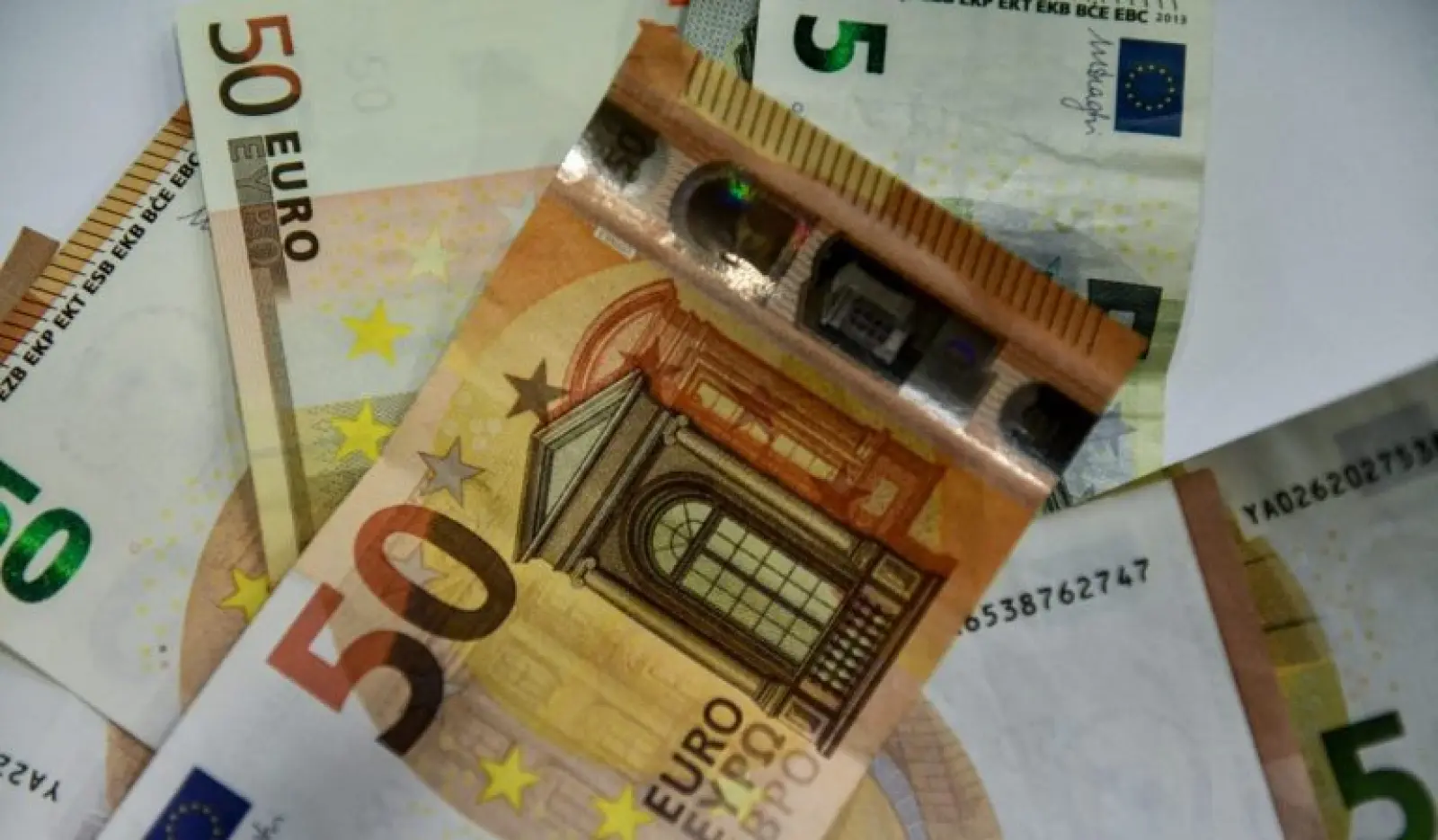 Οι πληρωμές από τον e-ΕΦΚΑ και τη ΔΥΠΑ από σήμερα έως τις 2 Οκτωβρίου – Οι δικαιούχοι
