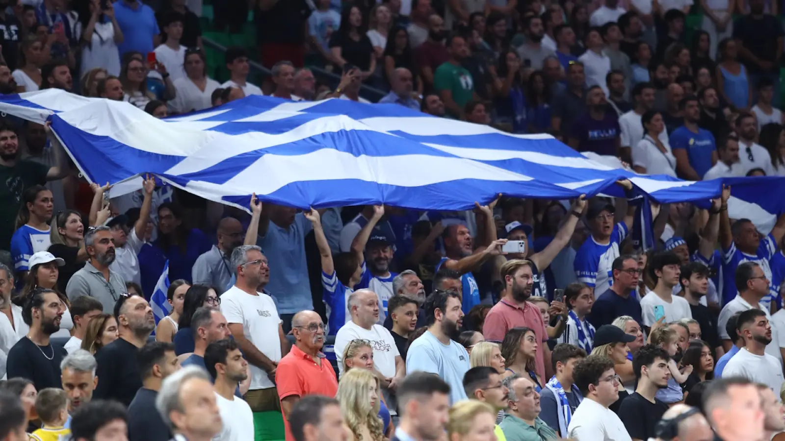 Εθνική Ελλάδας: Πάνω από 100.000 στη λίστα αναμονής για Ολλανδία και Γερμανία – Θέμα χρόνου το sold out!