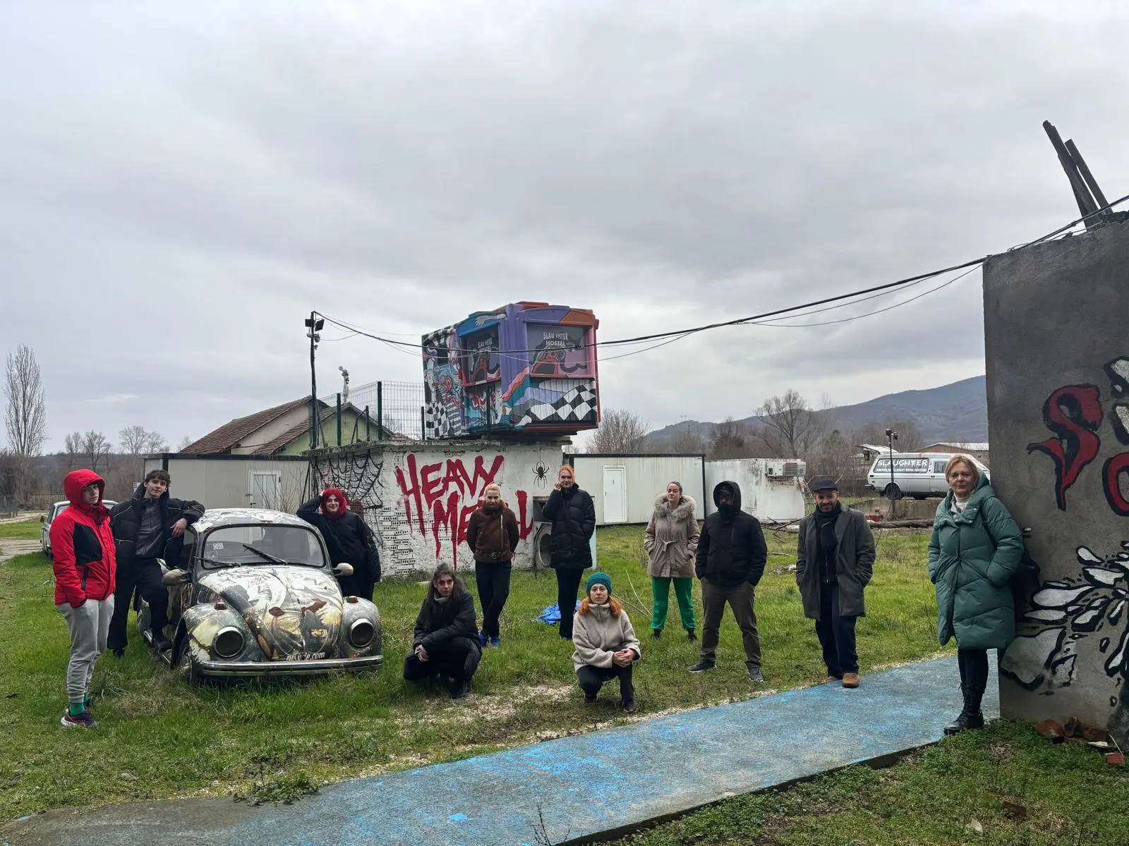 Interiors DARK TIMES: Όταν συνυφαίνονται η ποίηση με τη μουσική, την υποκριτική και το χορό