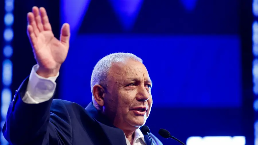 Γκάντι Αϊζενκότ: Ποιος είναι ο βασικός αντίπαλος του Νετανιάχου ενόψει των εκλογών στο Ισραήλ