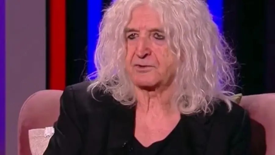 Ο Καρβέλας την «είπε» στον Μπογδάνο: «Είμαι οτιδήποτε άλλο εκτός από παρακμή, είμαι ακμή»