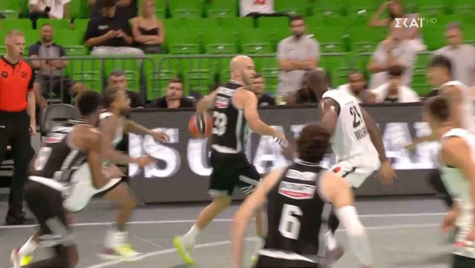 Καλάθης, ο floor general: Μαγική ασίστ πίσω από την πλάτη κόντρα στην Παρτίζαν (vid)