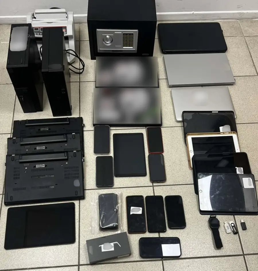 Εξαρθρώθηκε εγκληματική οργάνωση που διέπραττε απάτες με το πρόσχημα των επενδύσεων σε κρυπτονομίσματα – 17 συλλήψεις